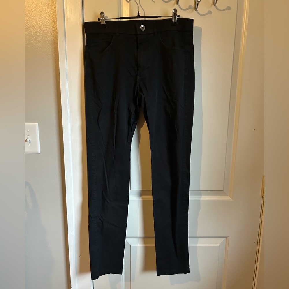 Greyson Black Trousers - size 31/32
